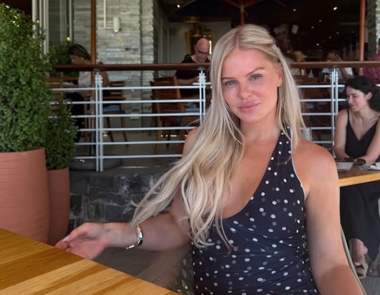 kelly-mexy-stippeljurk