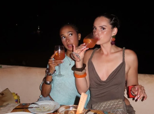 famke-louise-met-vriendin