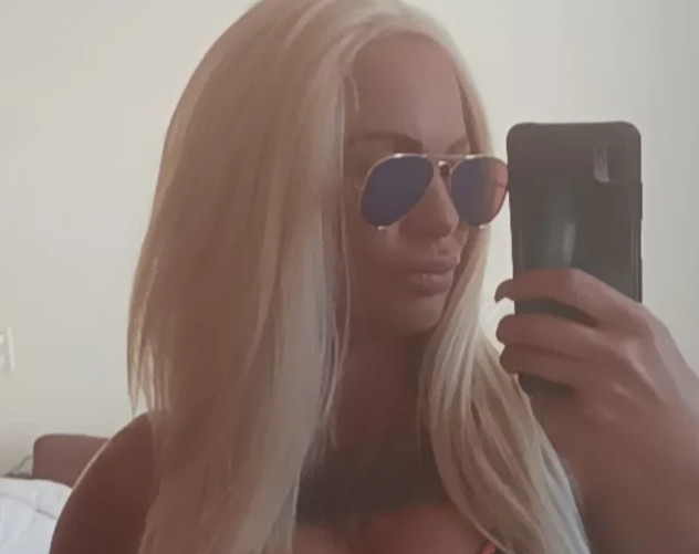 samantha-de-jong-spiegelselfie